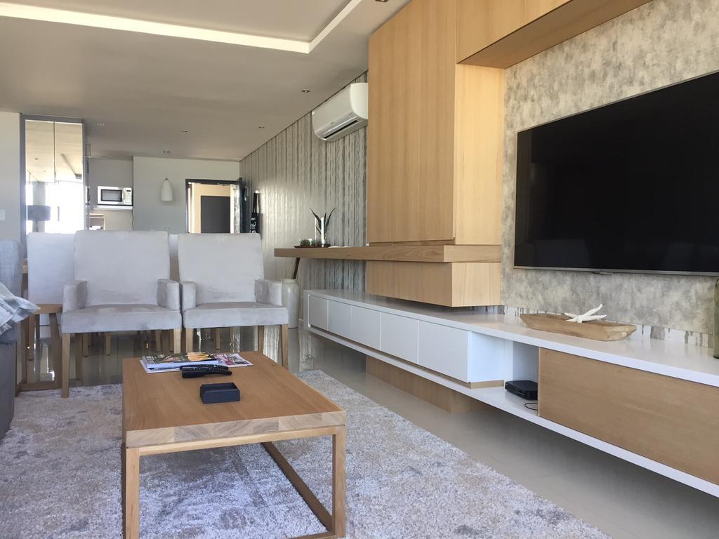 Blouberg Luxury Beachfront Apartment ブロウベルフストランド エクステリア 写真