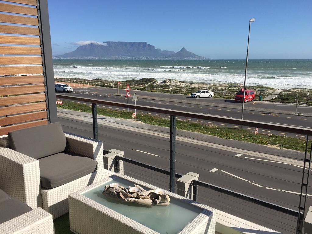 Blouberg Luxury Beachfront Apartment ブロウベルフストランド エクステリア 写真